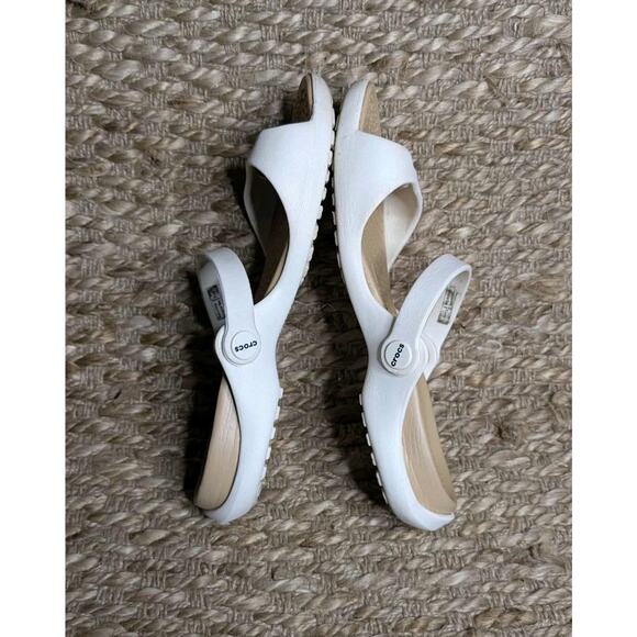 Crocs Cleo White Sandals Slides Comfort Shoes Womens 8 Beach Travel Vacation - Picture 3 of 9